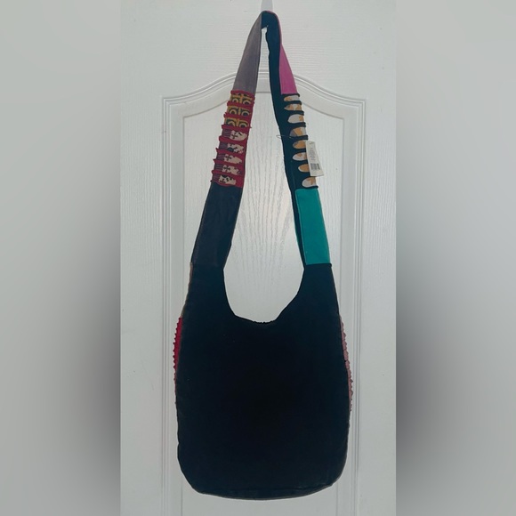 🔥 Hobo bag! Trendy! Beautiful colors & design! TREAT YOURSELF TODAY!!!! NWOT 🤩 - Picture 3 of 3